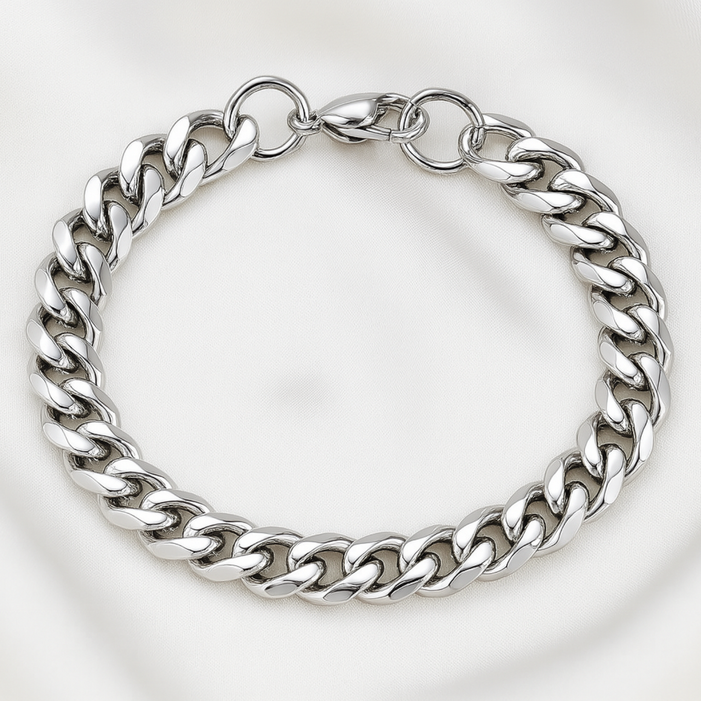 no-repeat center / cover url('https://cdn.shopify.com/s/files/1/0954/3257/3234/files/AnmutArmsmyckesilver_d8502edc-b96a-4679-ac09-2949bb8a2fb3.png?v=1759931312')