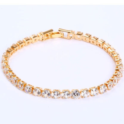 no-repeat center / cover url('https://cdn.shopify.com/s/files/1/0954/3257/3234/files/goldenes_diamant_armband_vorderseite_Crystalli1552_fa59698b-8568-472d-8179-8fafff72c798.jpg?v=1759931310')
